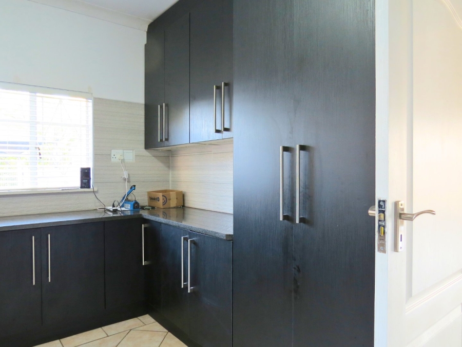 5 Bedroom Property for Sale in Dan Pienaar Free State